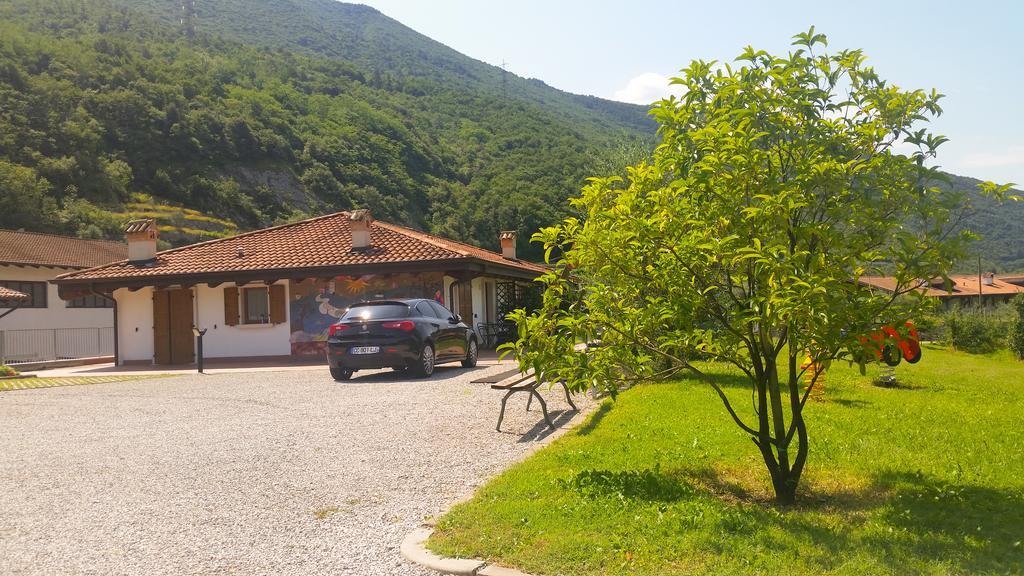 Agriturismo Trefrutti アルコ エクステリア 写真